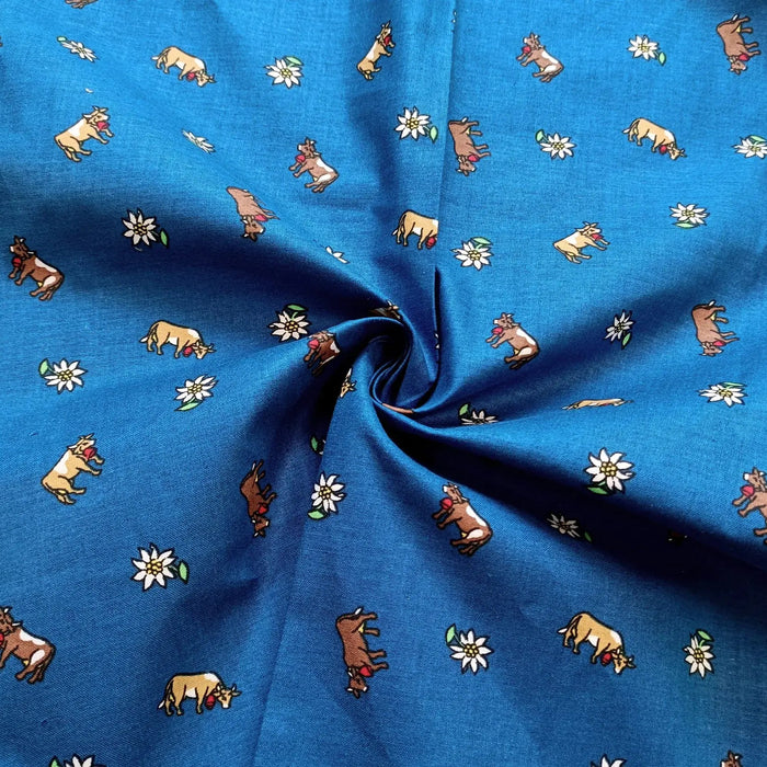 kuehe-edelweiss-blauer-cretonne-baumwolle-druck-stoff-stoffpilz