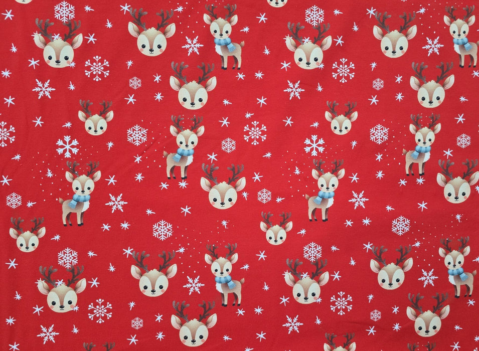 rehe-mit-schal-schneeflocken-sterne-baumwolljersey-rot-stoff-stoffpilz