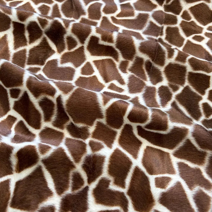 giraffe-braun-tiermuster-kurzhaar-fellimitat-stoff-stoffpilz