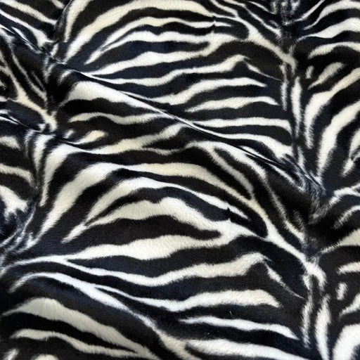 kurzhaar-fellimitat-zebra-stoff-stoffpilz