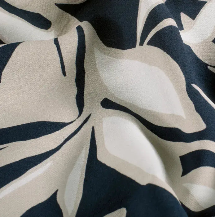 blumen-marine-nylon-viskose-stoff-stoffpilz
