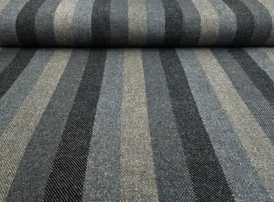 gestreifter-yak-in-grau-wolle-stoff-stoffpilz