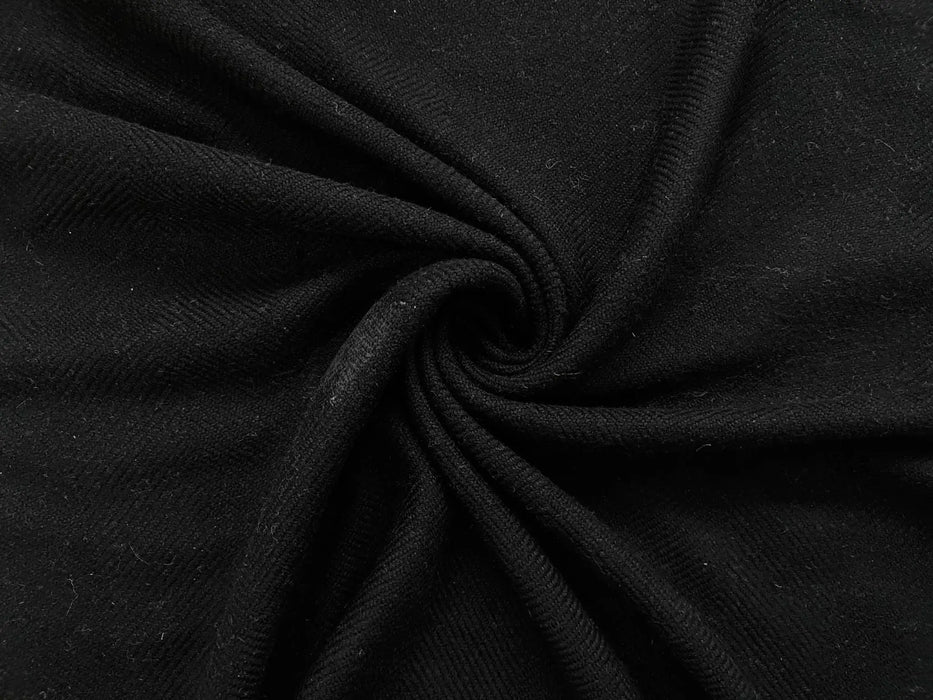 schwarz-yak-wolle-stoffe-stoffpilz