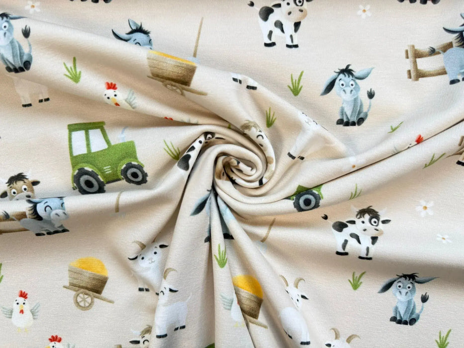 stoffgeschaeft-stoffpilz-stoffe-hilco-baumwolle-jersey-kuehe-ziege-beige-stoffladen-stoff-traktor-esel-blume-huhn-huehnchen-suess-bauernhof-farm
